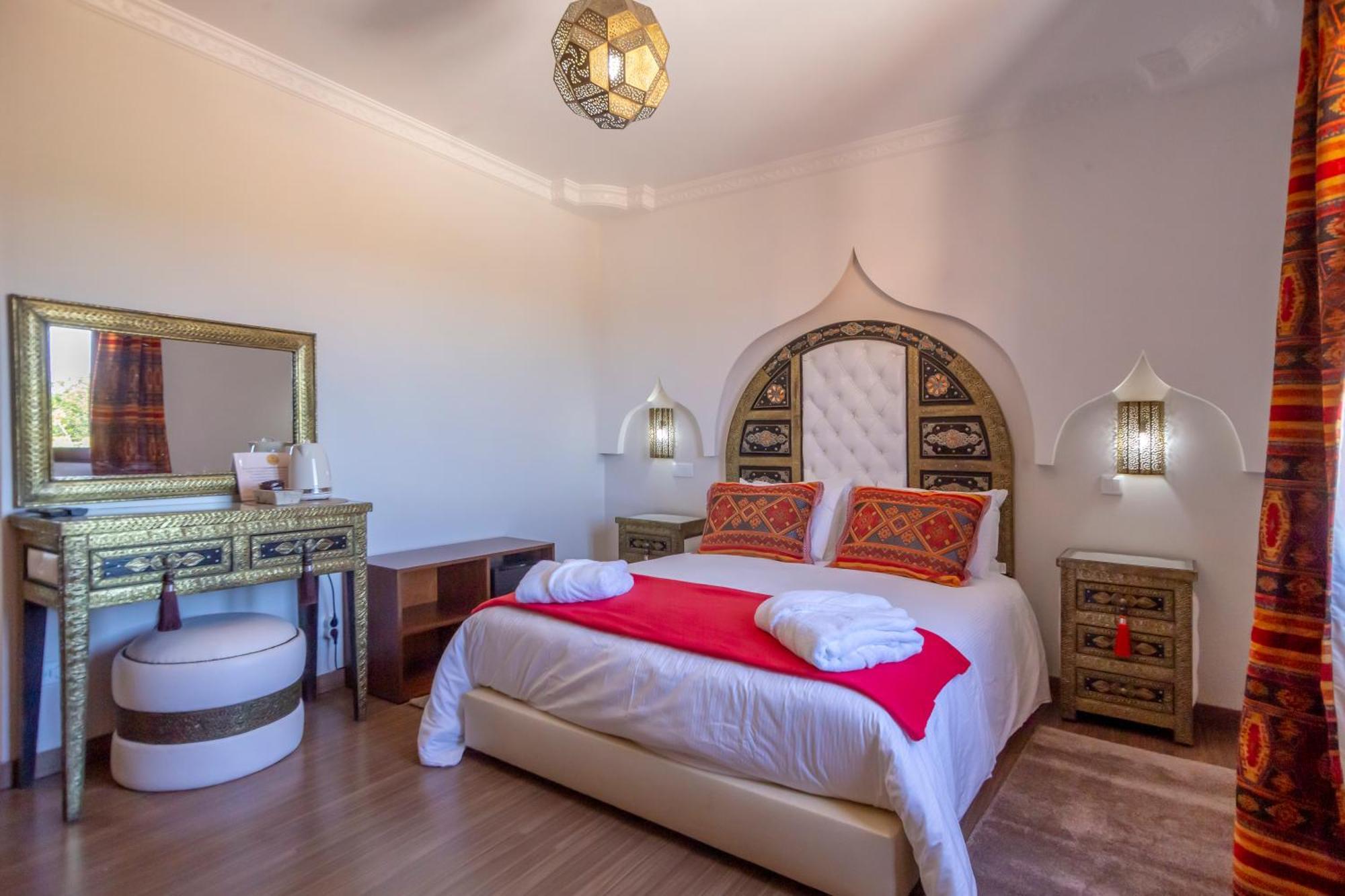 Al Karob Yoga Boutique Hotel Guia Kültér fotó